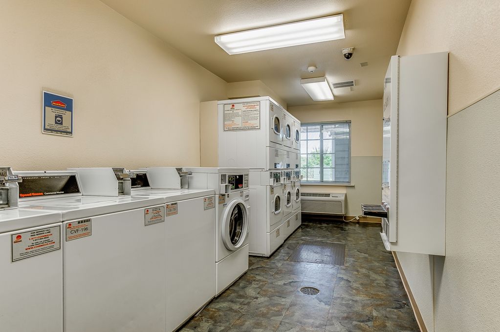 Woodspring Suites Charlotte 가스토이나 시설 사진